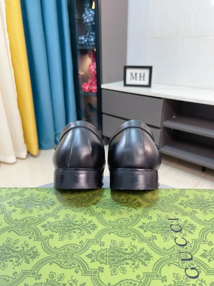 Men's shoes 💰500🌹🌹Niuli [GUCCI Gucci] A new style of formal men's leather shoes is coming~ The original quality upper is made of patent leather imported from Italy, the leather is soft and delicate, comfortable and soft first-layer cowhide lining, rubber wear-resistant outsole, the shoe shape is dignified and domineering, and the luxury charm cannot be concealed! The natural and free nouveau riche leads the trend. Code number: 38-44